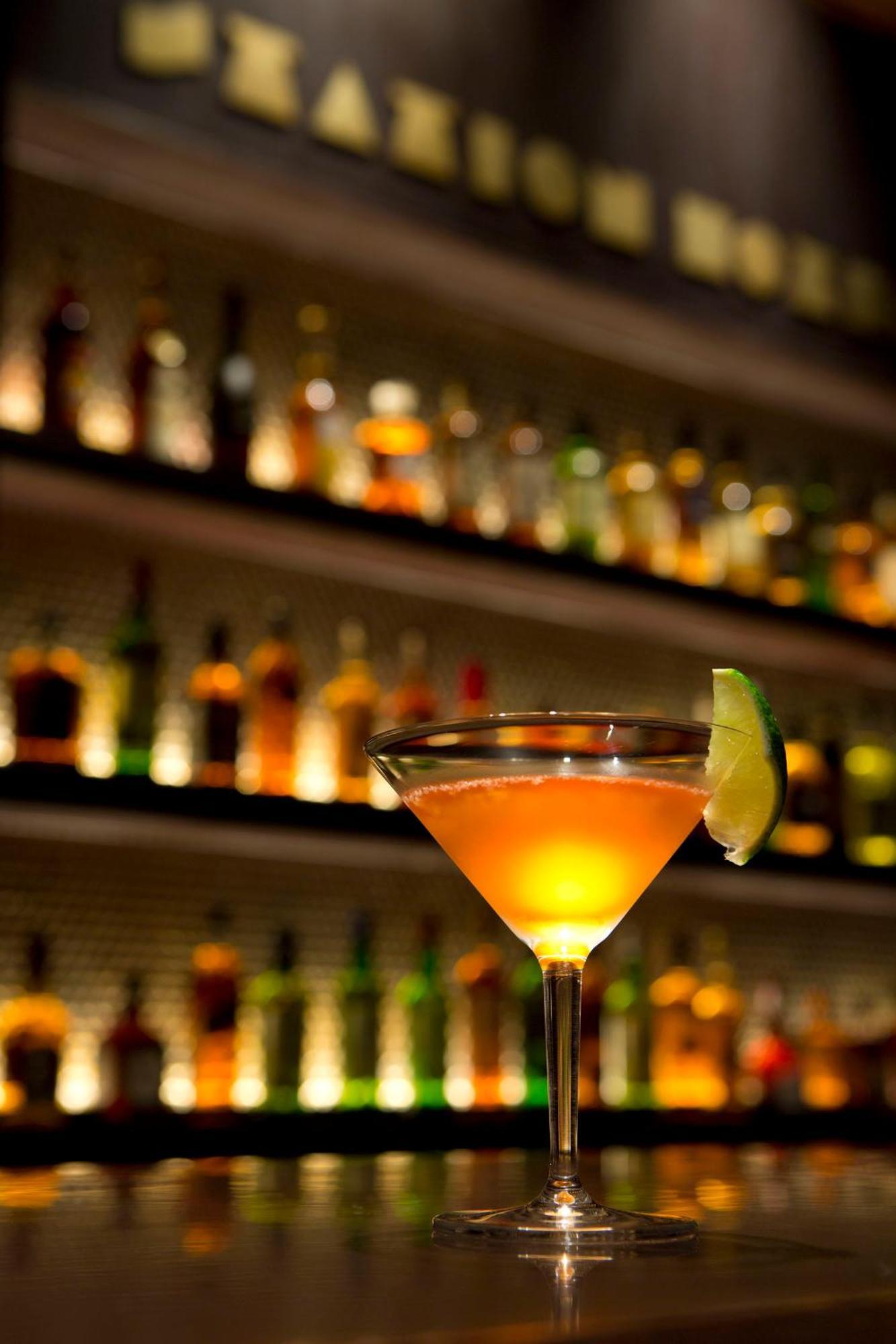 The Tokyo Station Hotel Eksteriør bilde A margarita garnished with lime